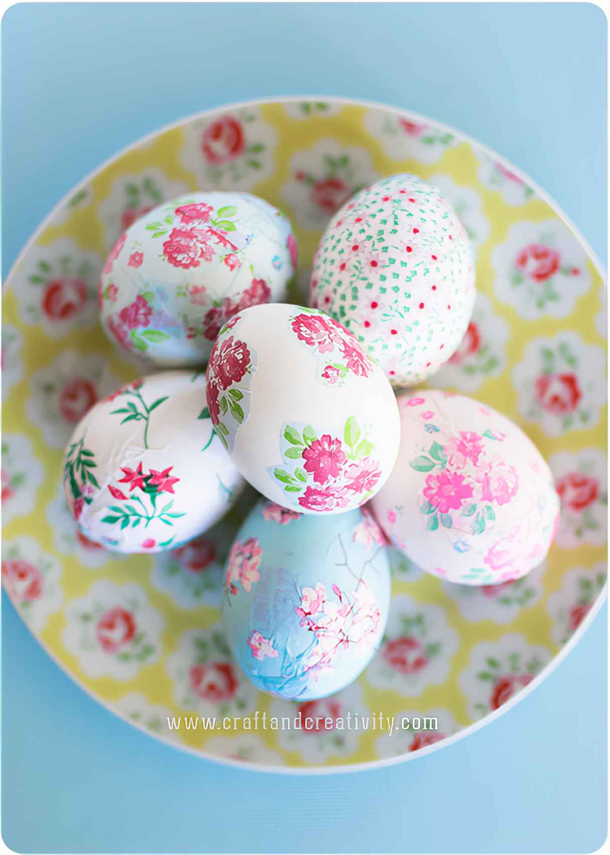 Decoupage Easter Eggs With Floral Napkins