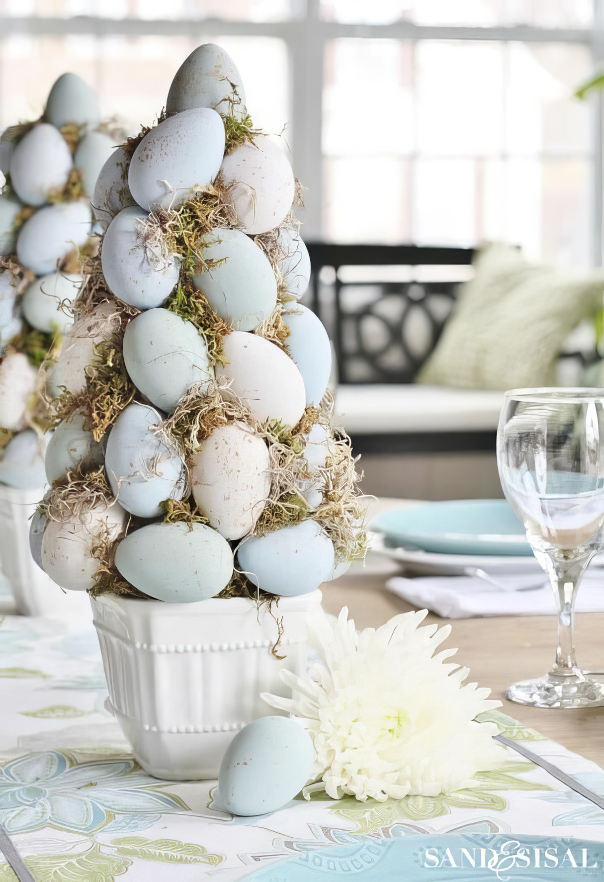 Elegant Chic Farmhouse Egg Tree Easter Decorations
