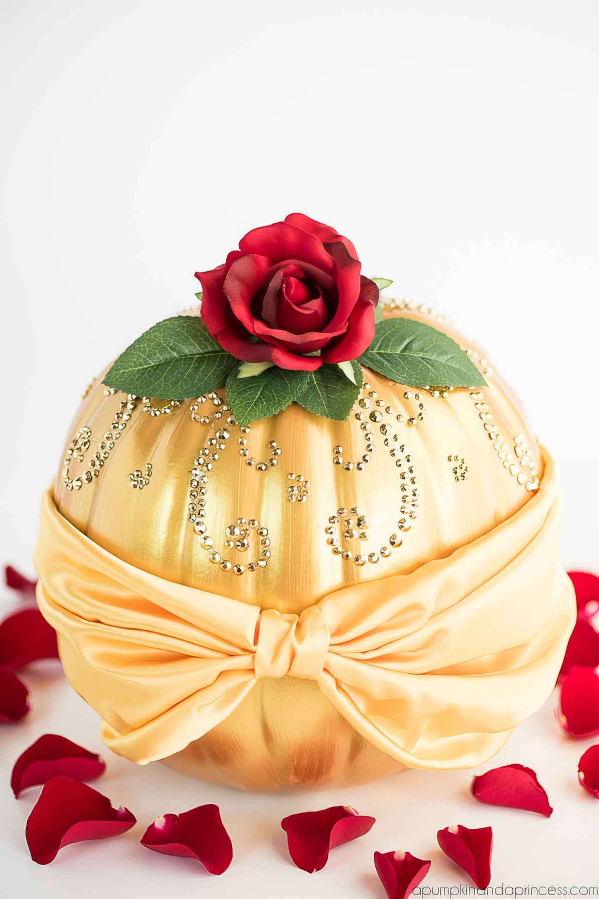 Gorgeous Pumpkin Decorating Ideas - an&nbsp;Ice Queen Pumpkin