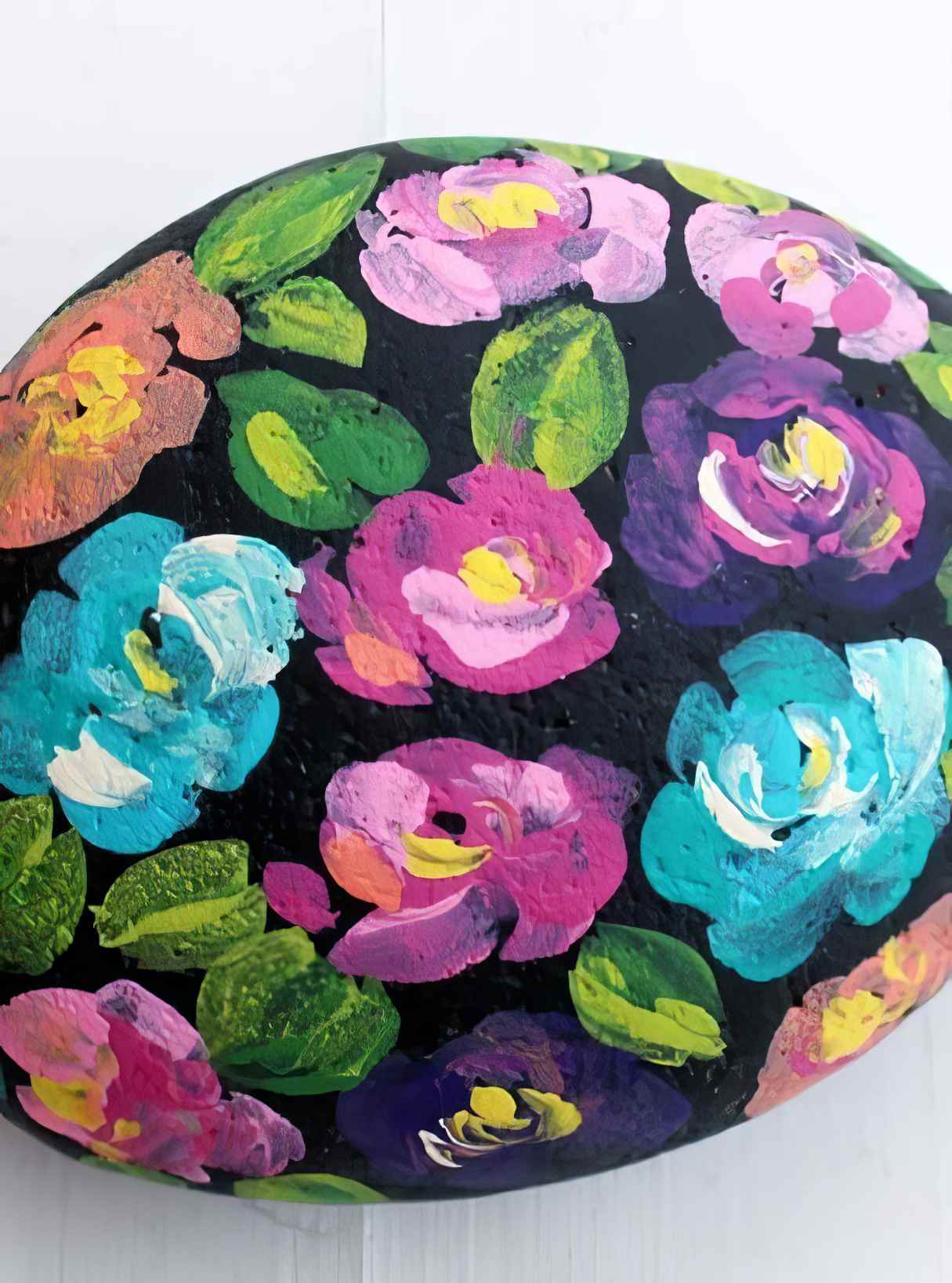 Easy Flower Painted Rock Tutorial for Beginners