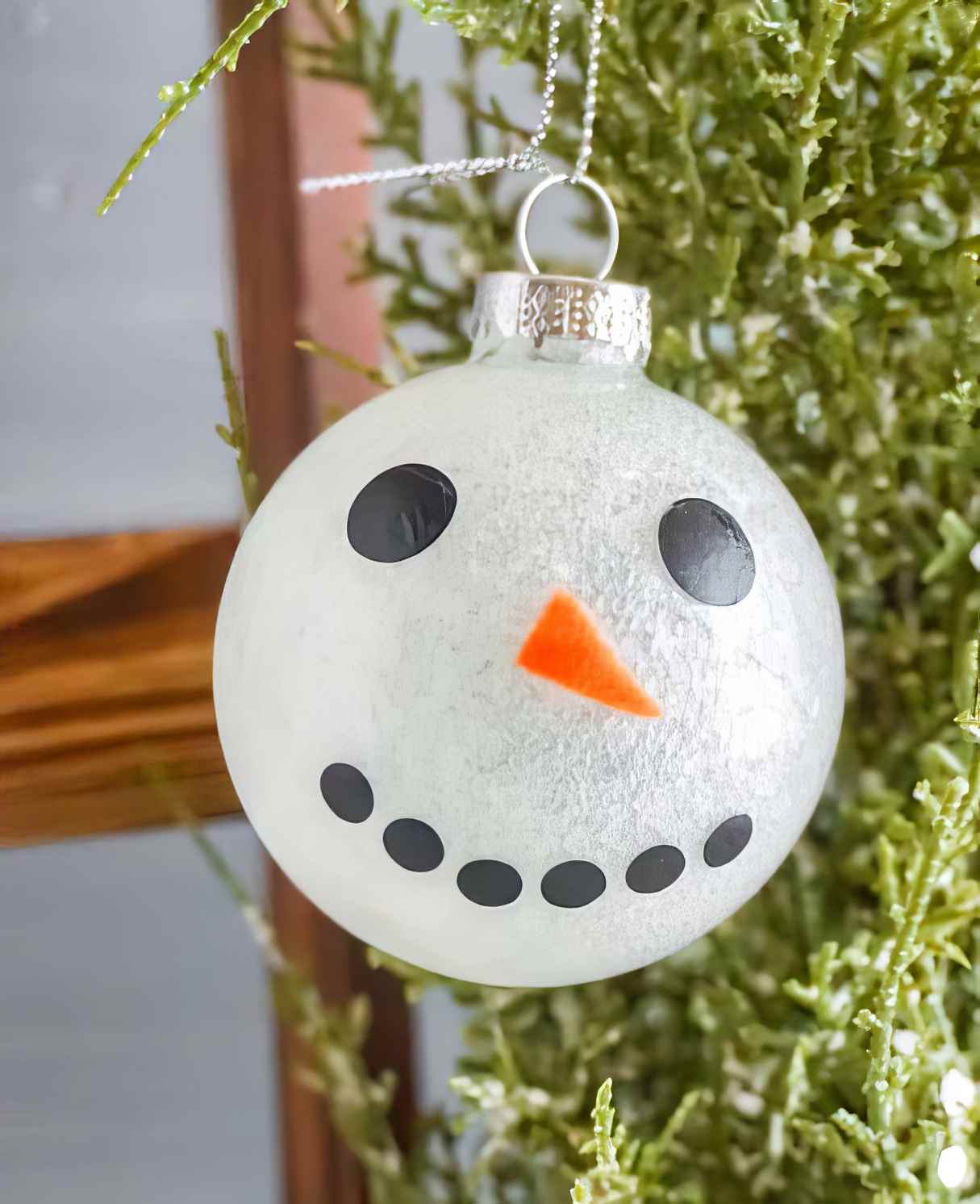 DIY Snowman Face Glitter Filled Ornament for Winter Tree