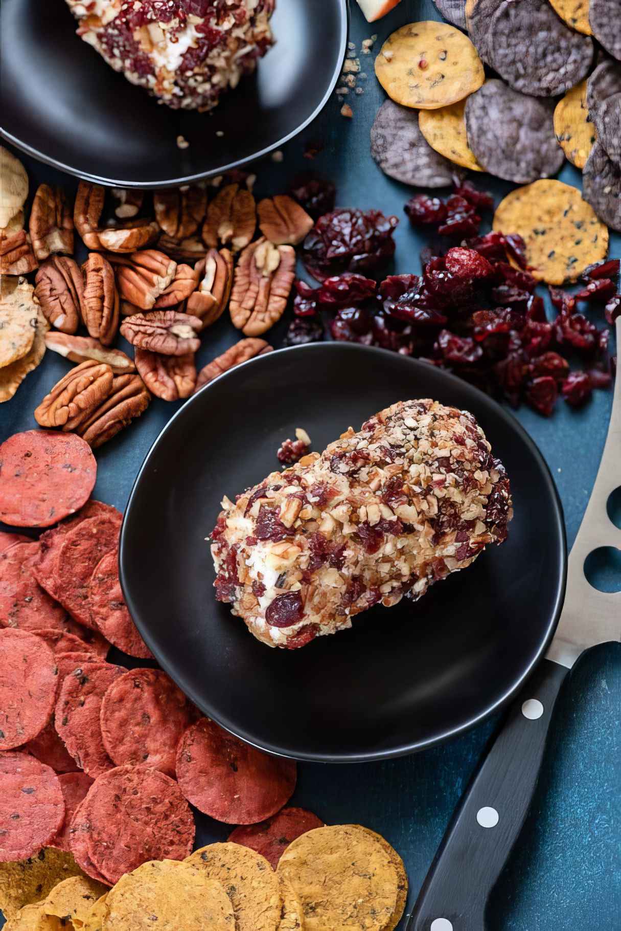 Cranberry Pecan Goat Cheese Appetizer Roll