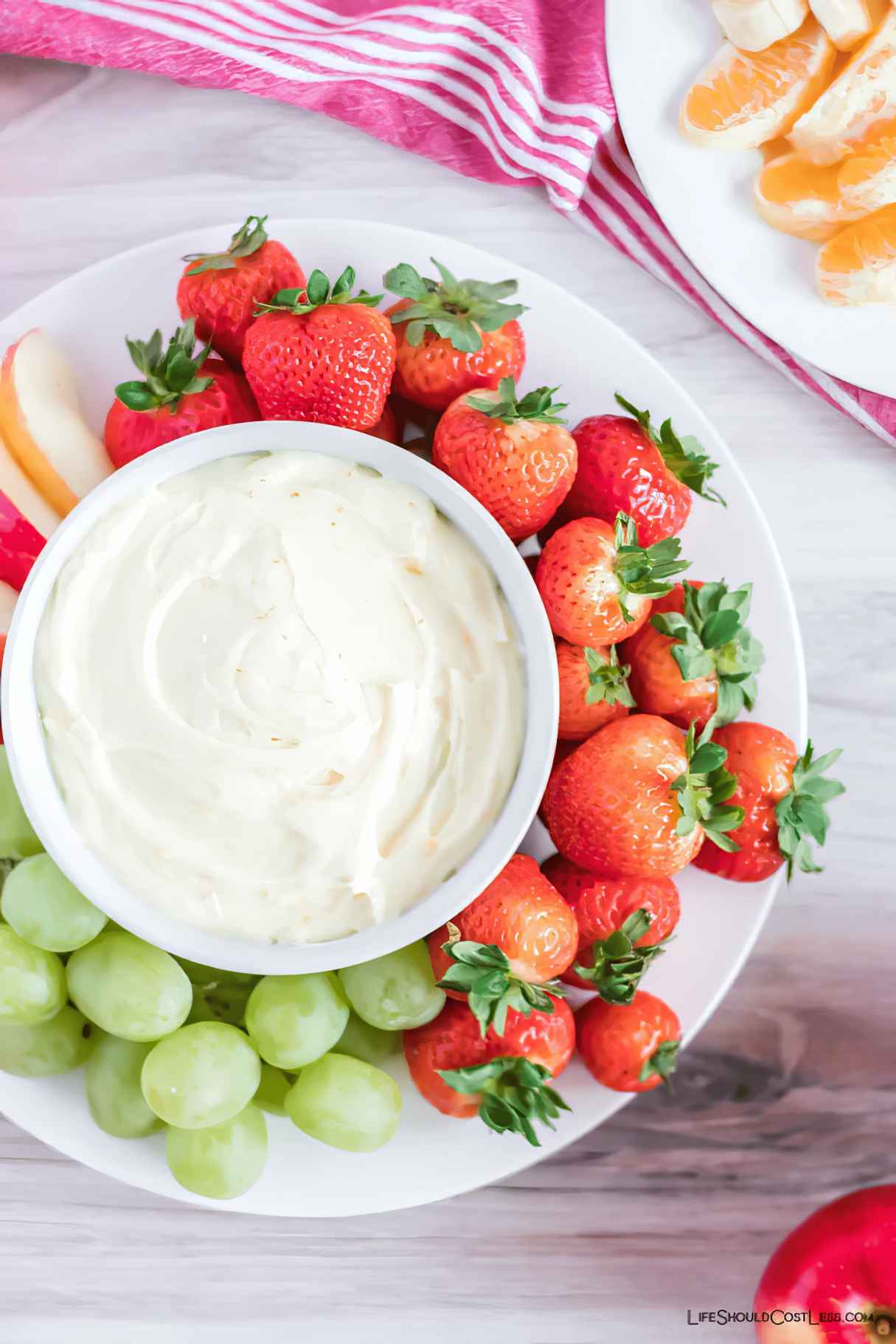 Marshmallow Fluff Fruit Dip