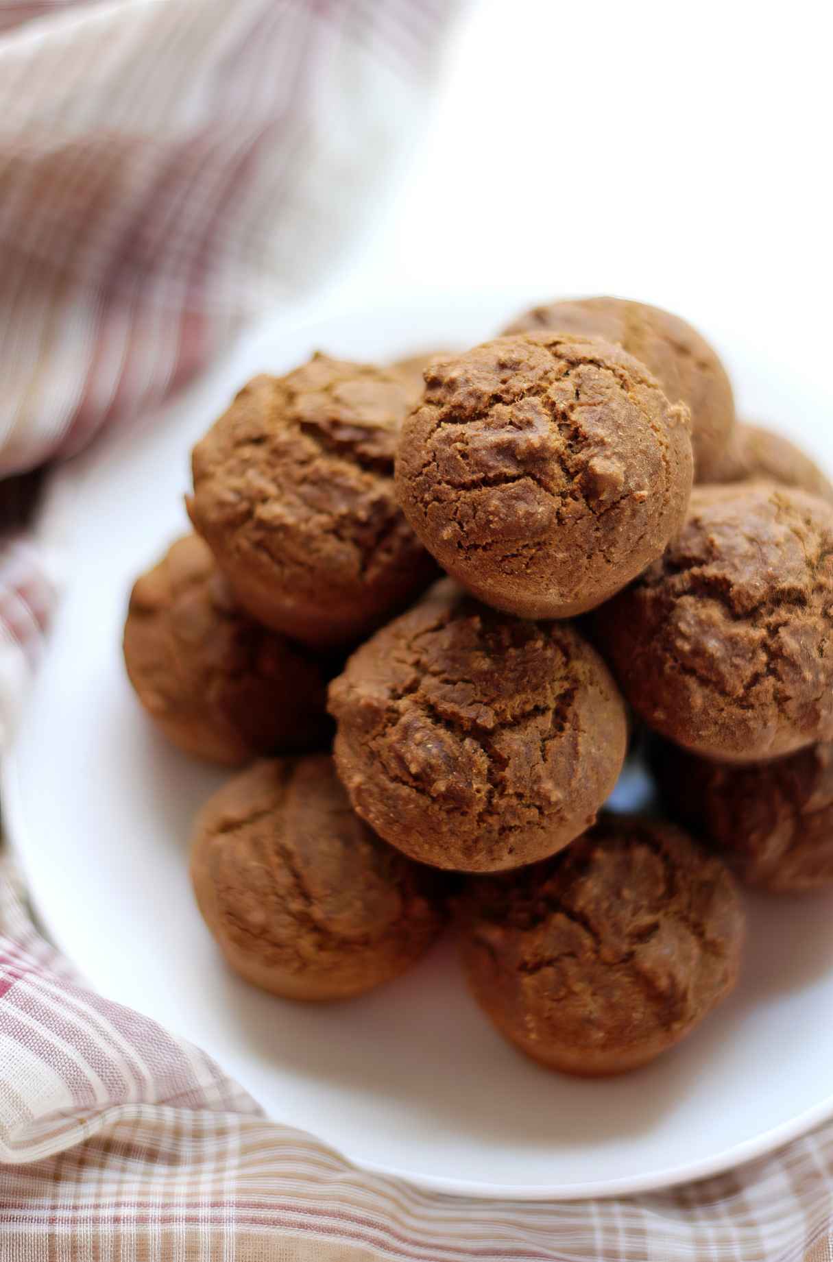 Mini Gluten-Free Gingerbread Muffin Bites (Vegan, Allergy-Free)