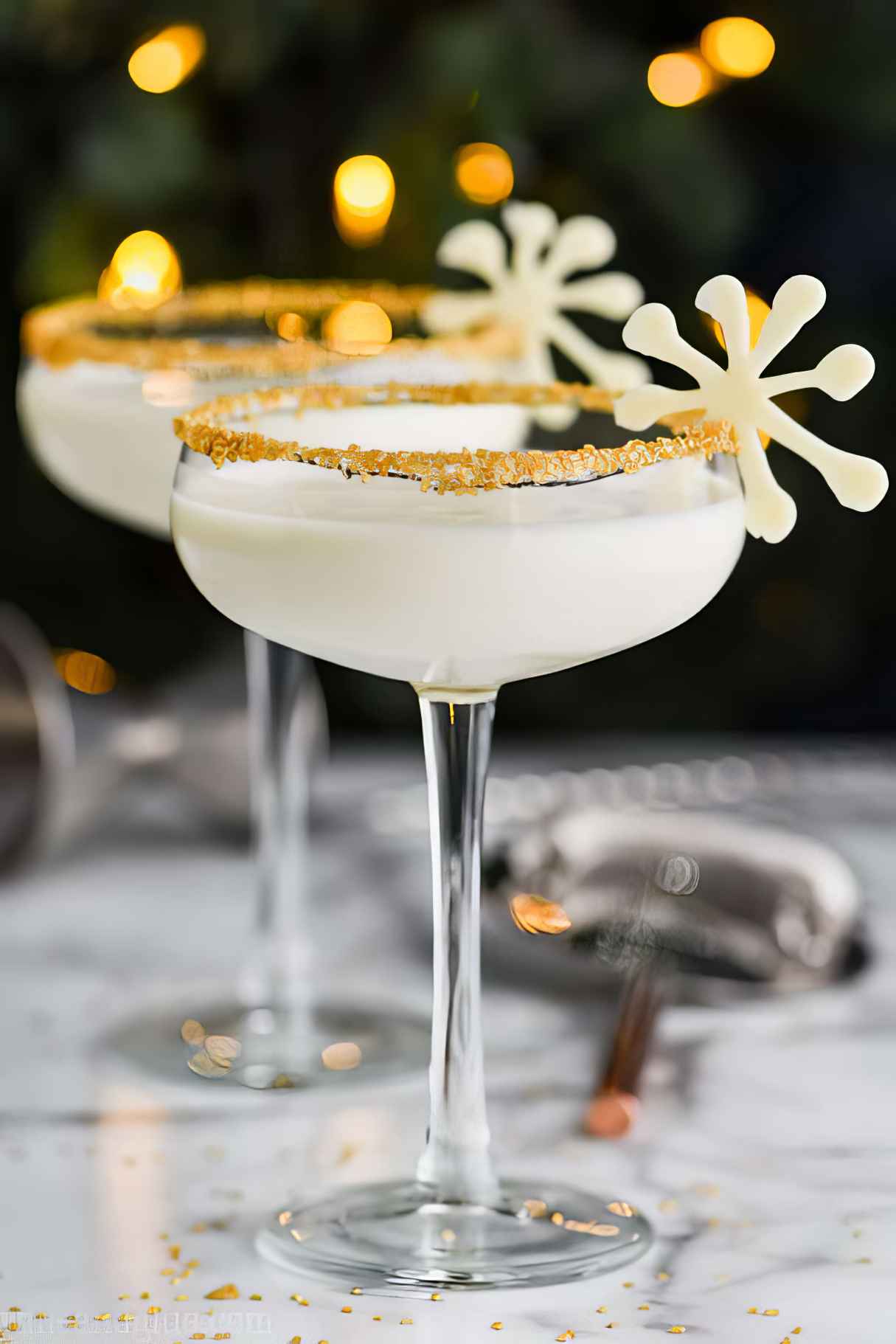 Garnish Your Holiday with White Christmas Martini