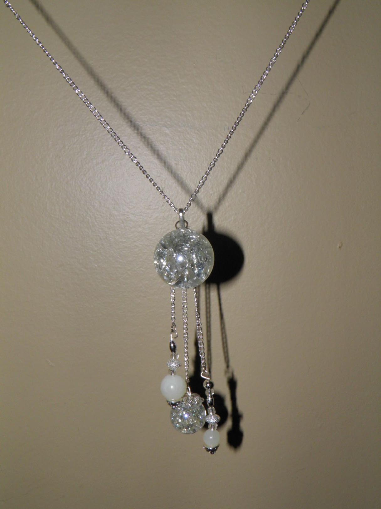 Homemade Cracked Marble Necklace Tutorial