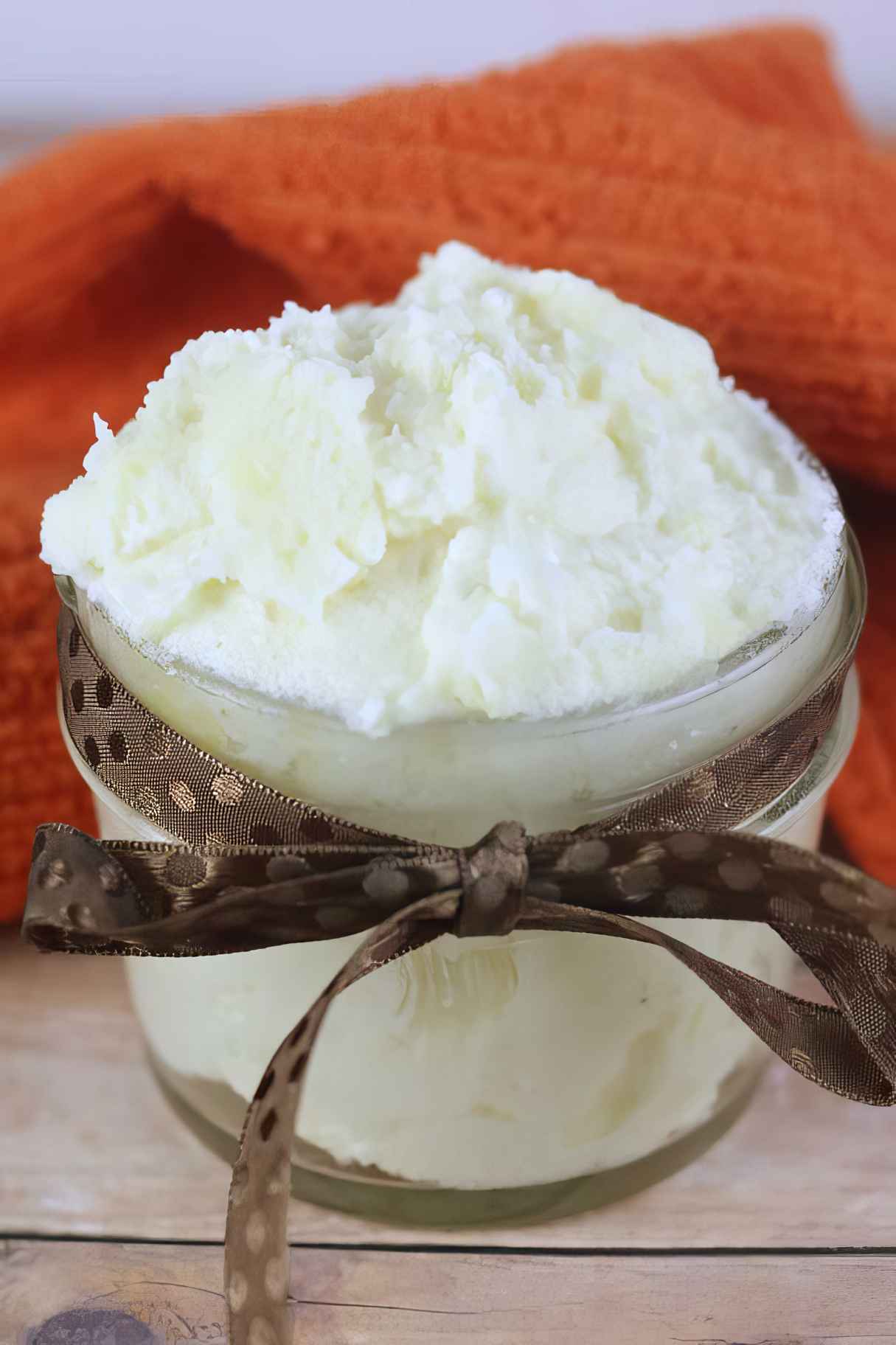 Gingerbread Emulsified Whipped Sugar Scrub Recipe for Dry Skin