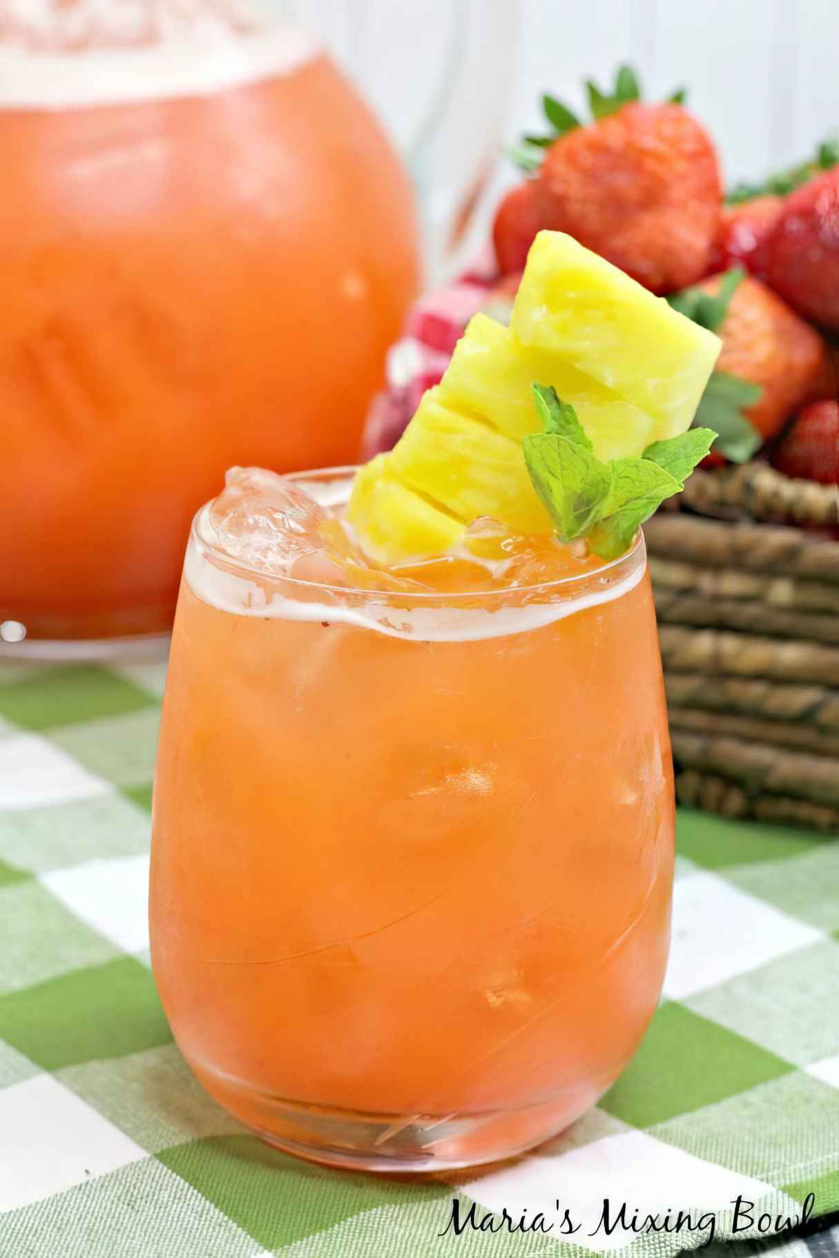 Pineapple Strawberry Lemonade