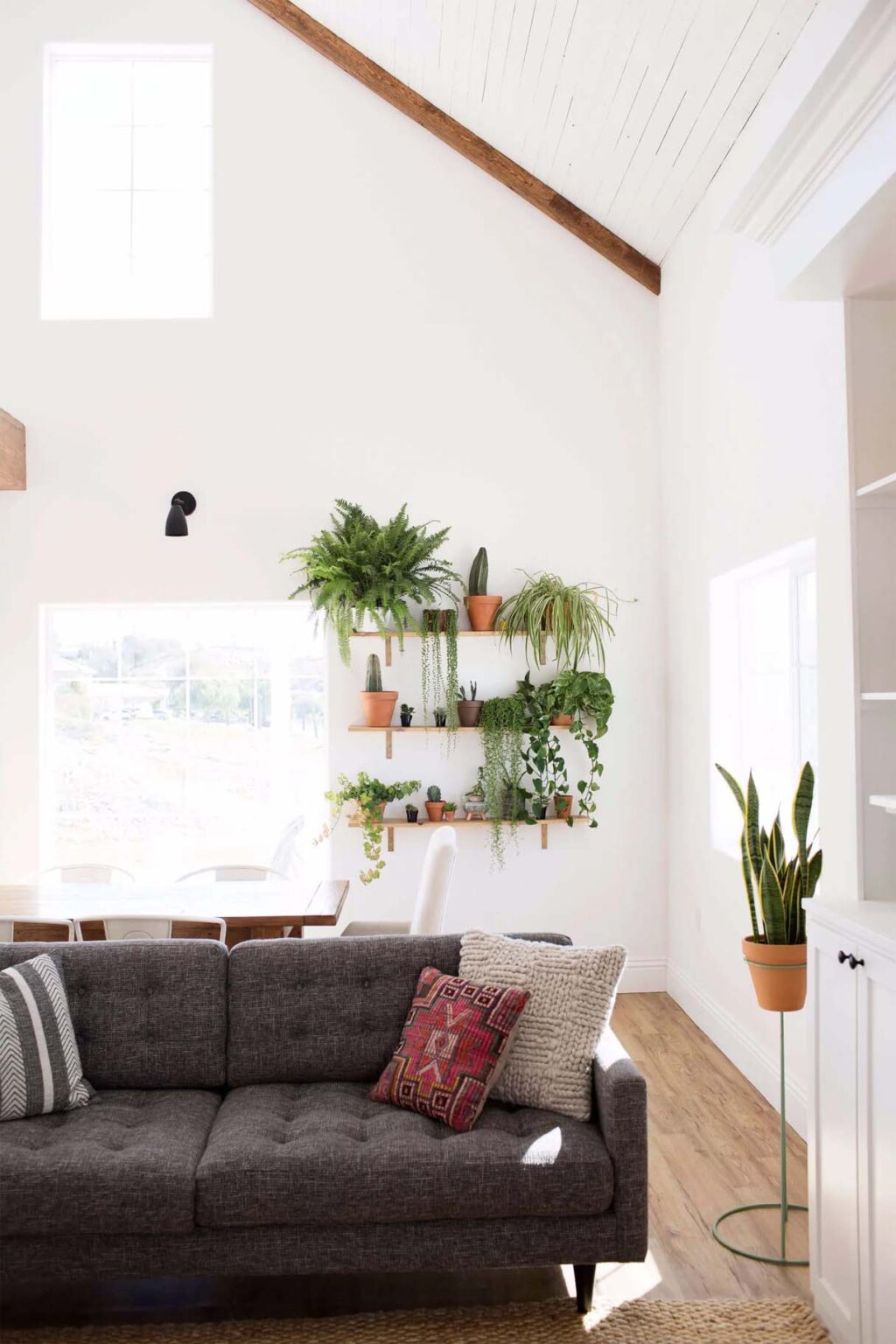 View of Trendy Apartment Wall Decor Ideas for Stylish Living Spaces