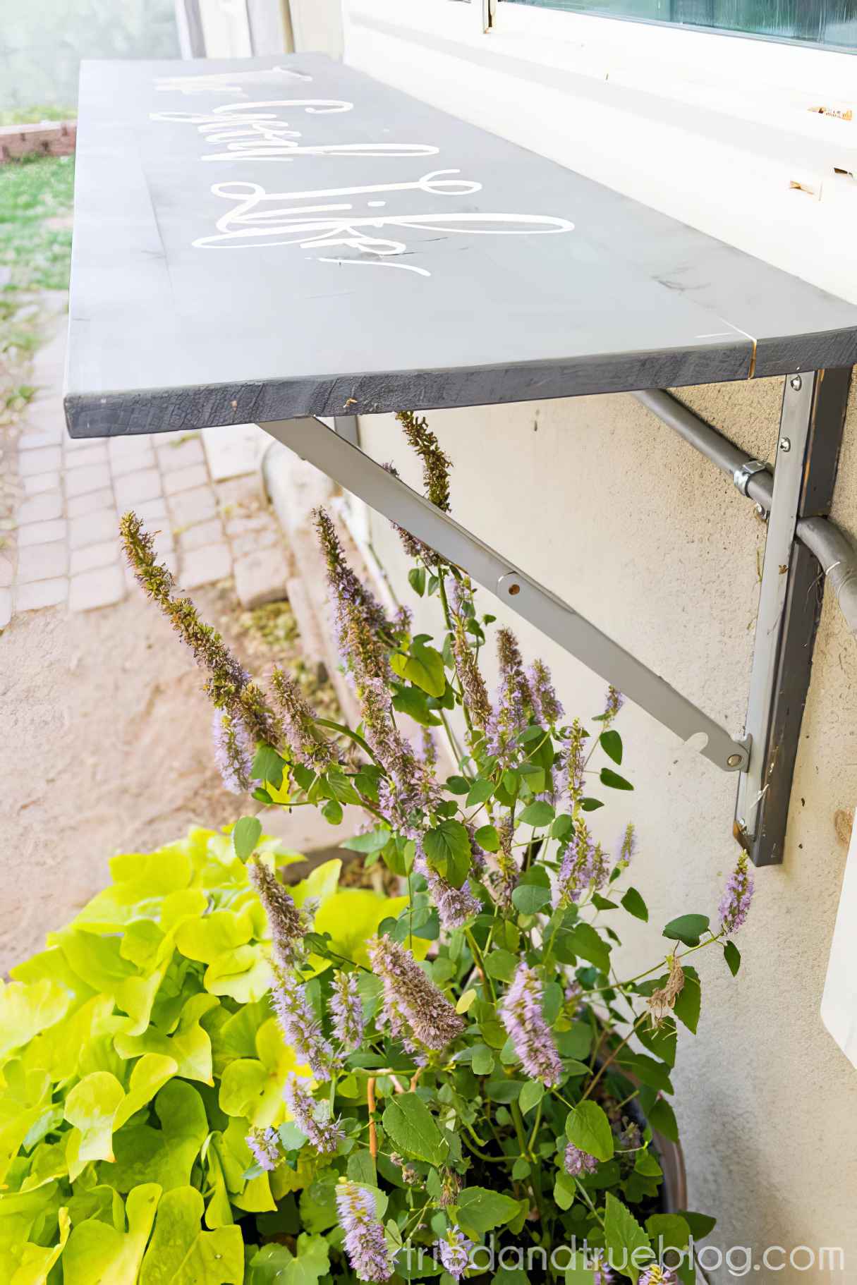 Outdoor Folding Bar Shelf Idea
