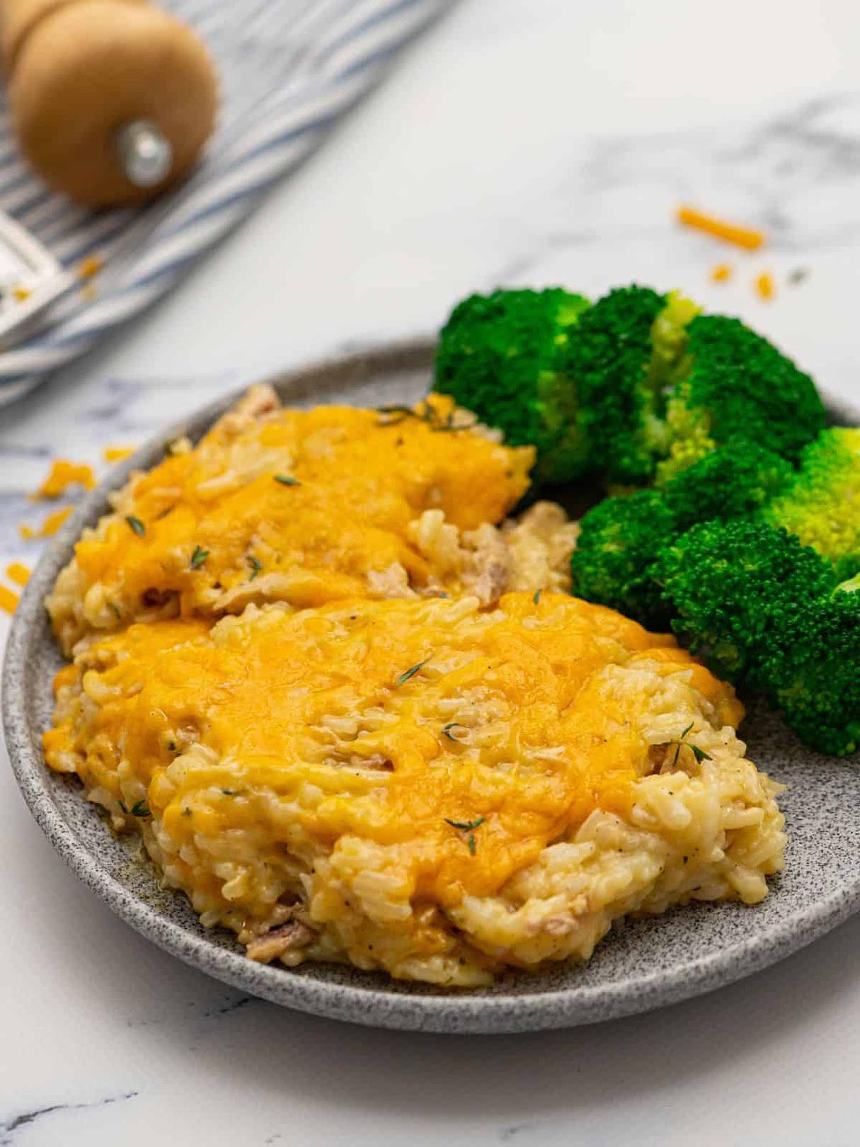 Cheesy Chicken and Rice Casserole