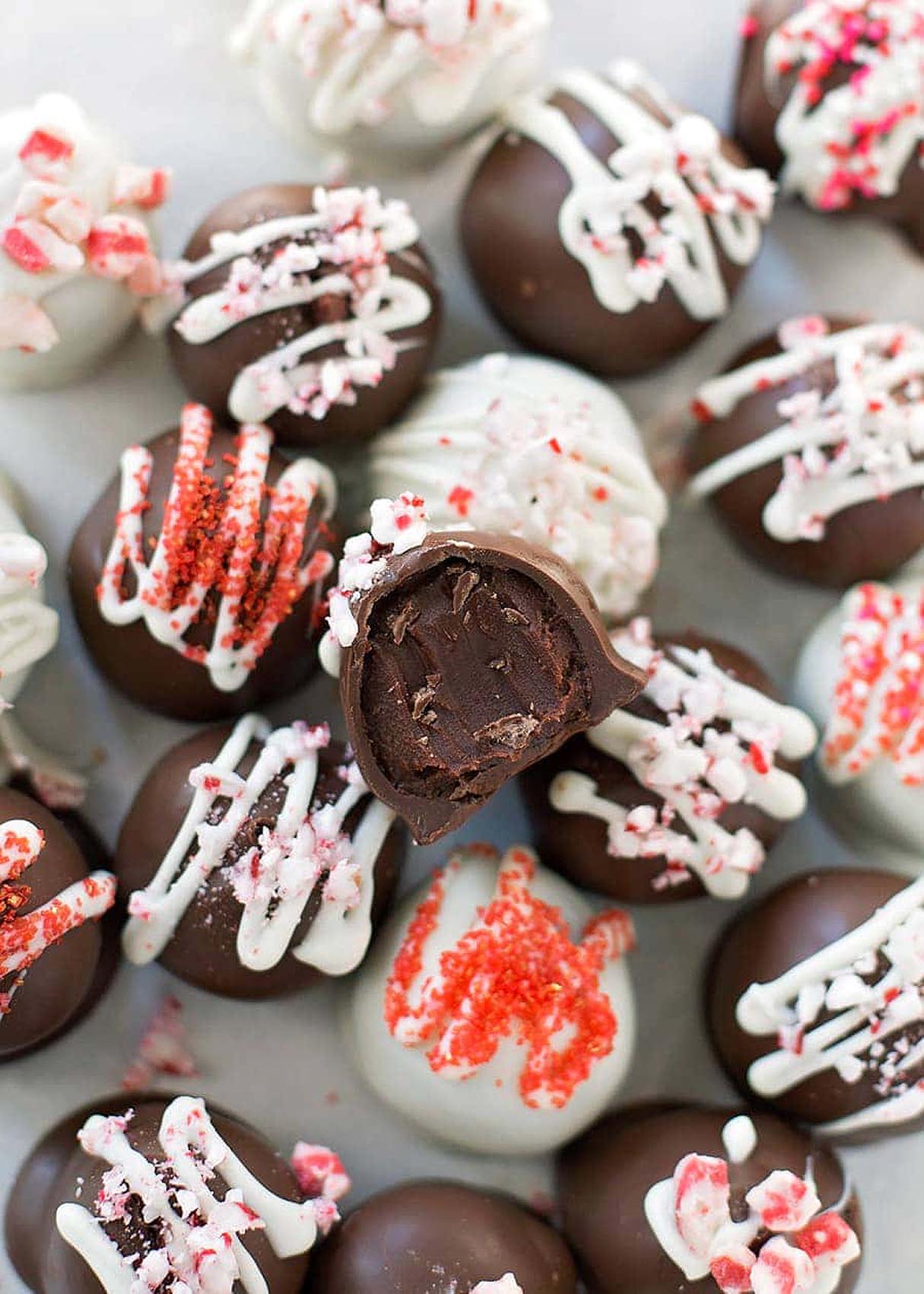 Easy Peppermint Chocolate Truffle