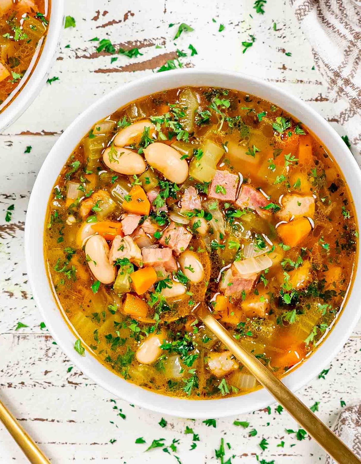 Hearty and Flavorful Leftover Ham And Bean Soup for Chilly Nights
