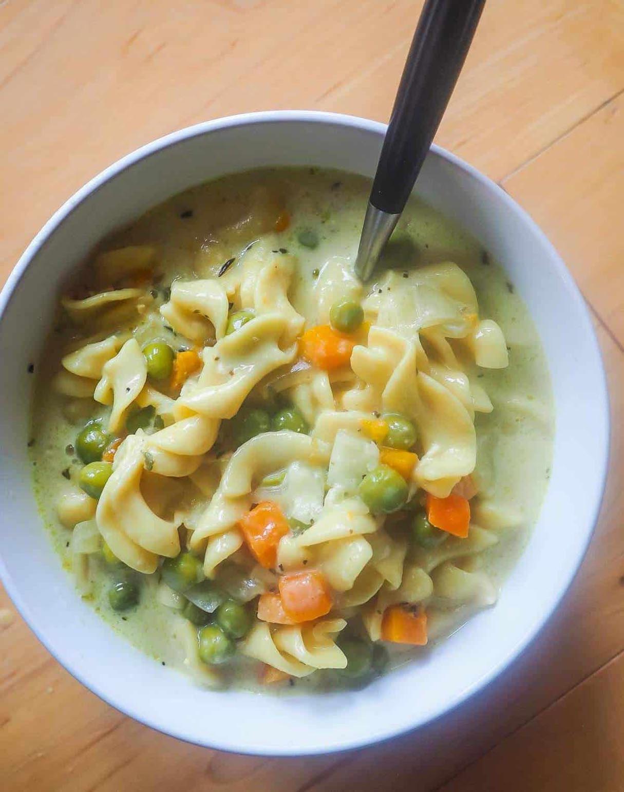 Instant Pot Creamy Chicken and Noodles