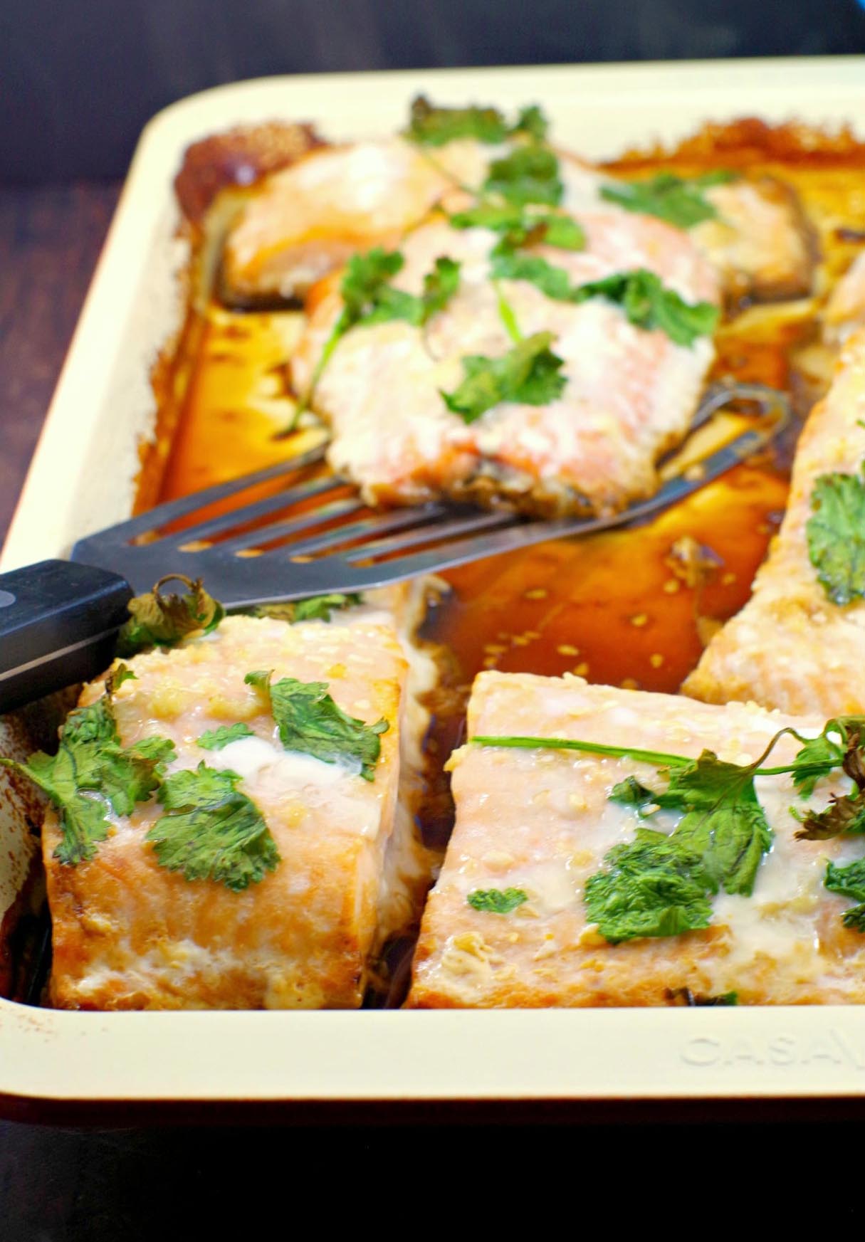 Weight Watchers Asian Sheet Pan Salmon – 0 points and gluten-free