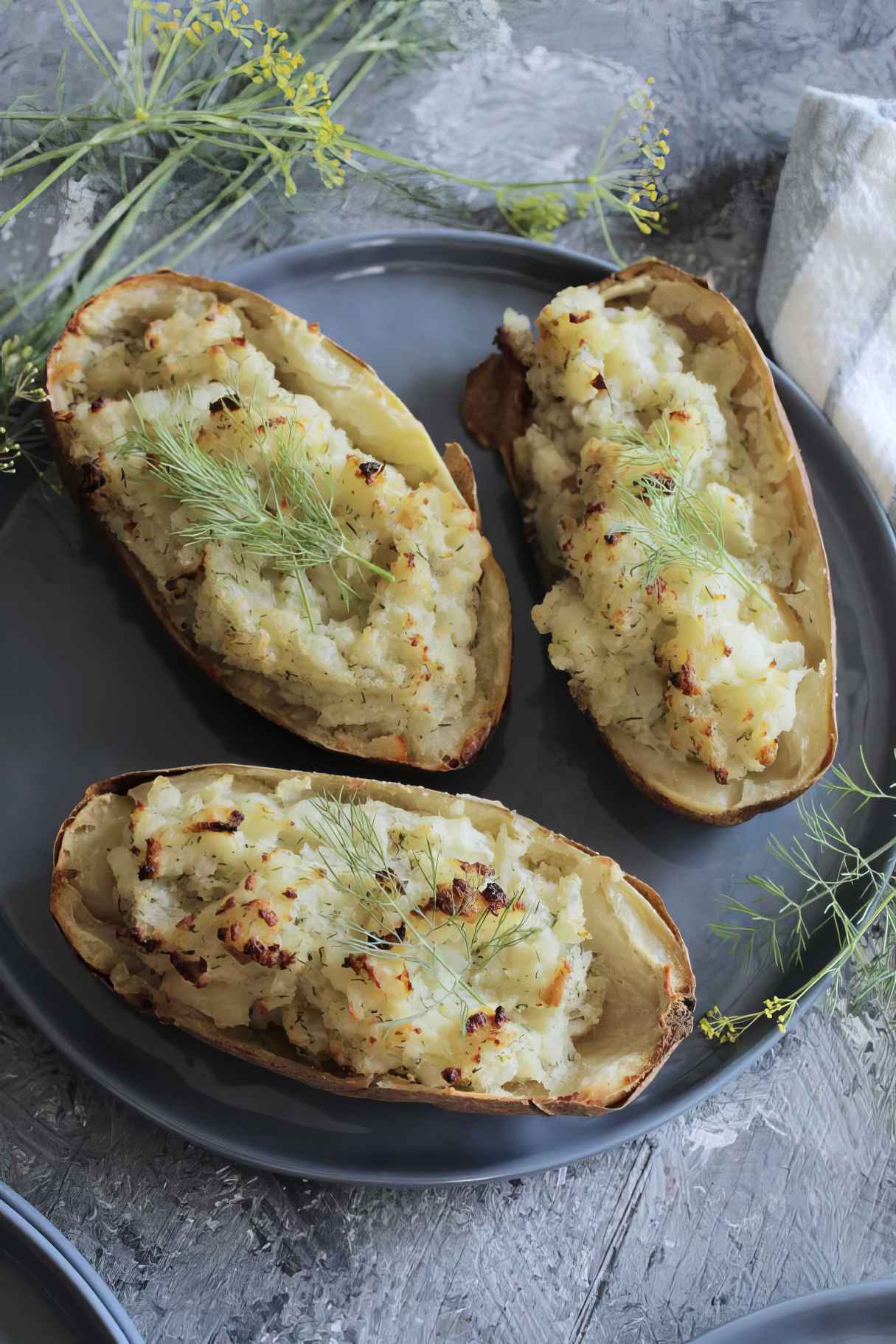 Crispy Baked Potatoes with Roasted Garlic