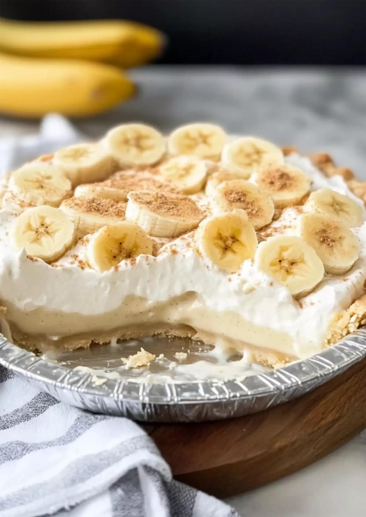 Dairy-Free Banana Cream Pie {Gluten-Free}