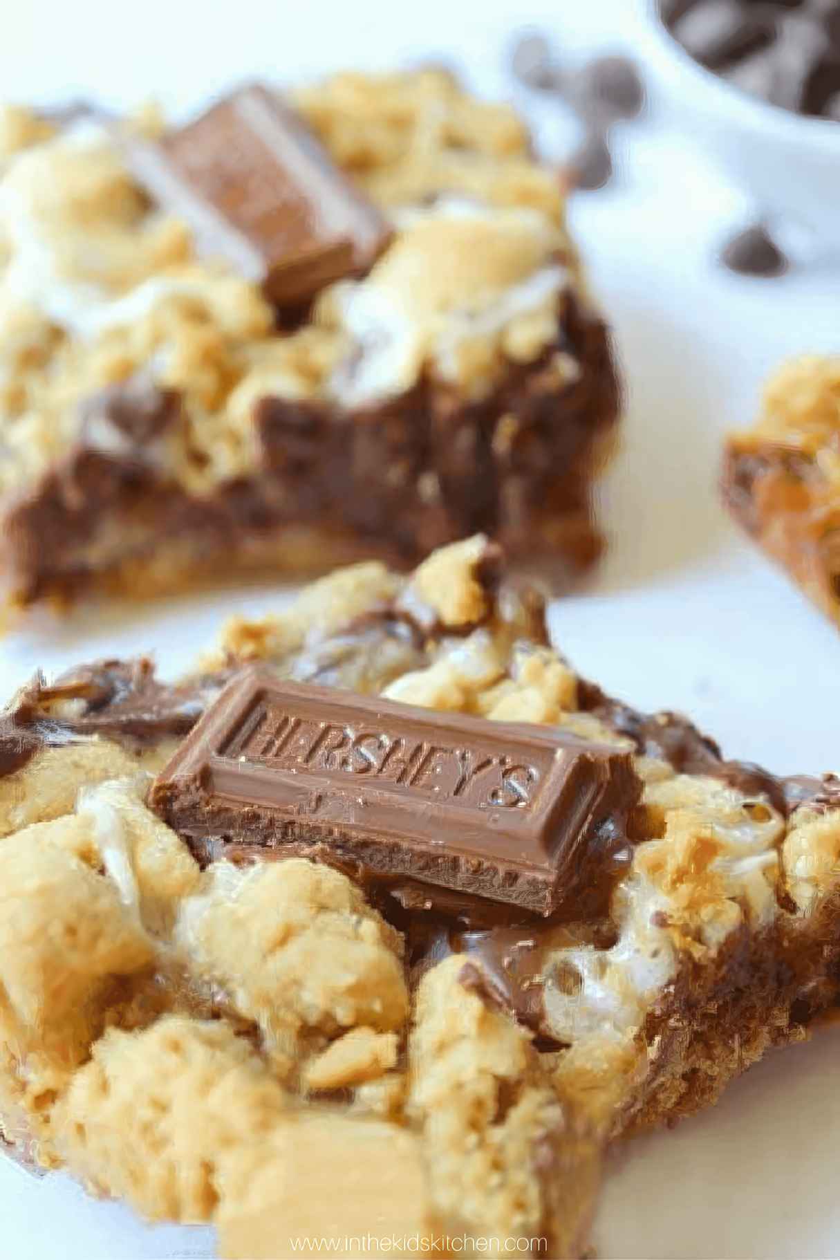 Gooey S'mores Cookie Bars