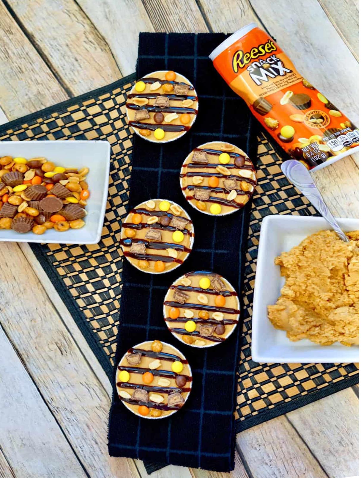 Mini Reese’s Peanut Butter Pie Recipe