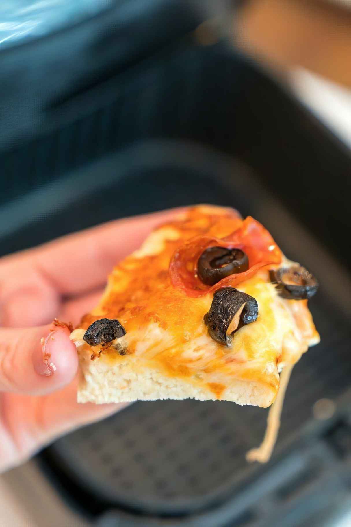 How to Make Air Fryer Pizza