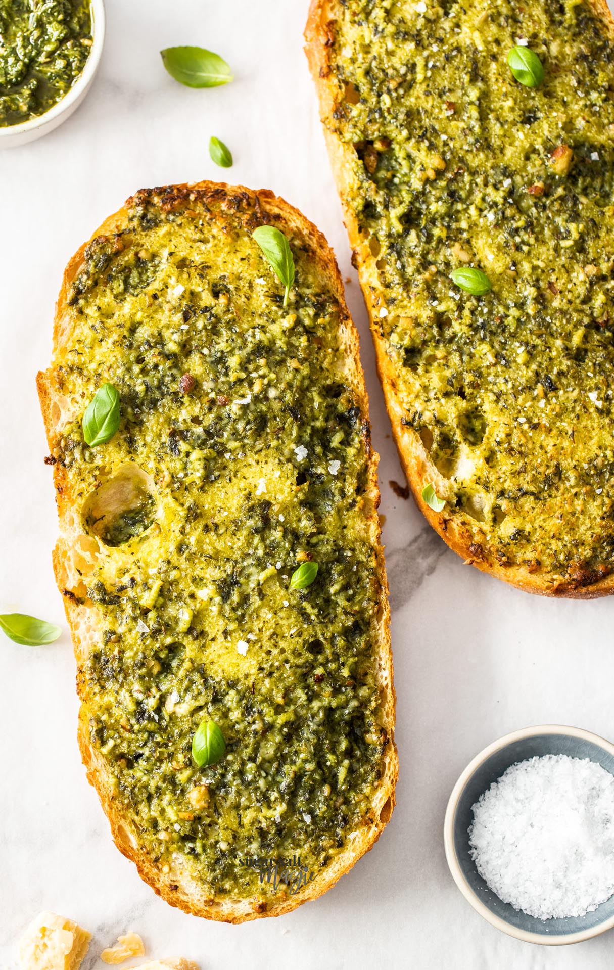 Pesto Garlic Bread