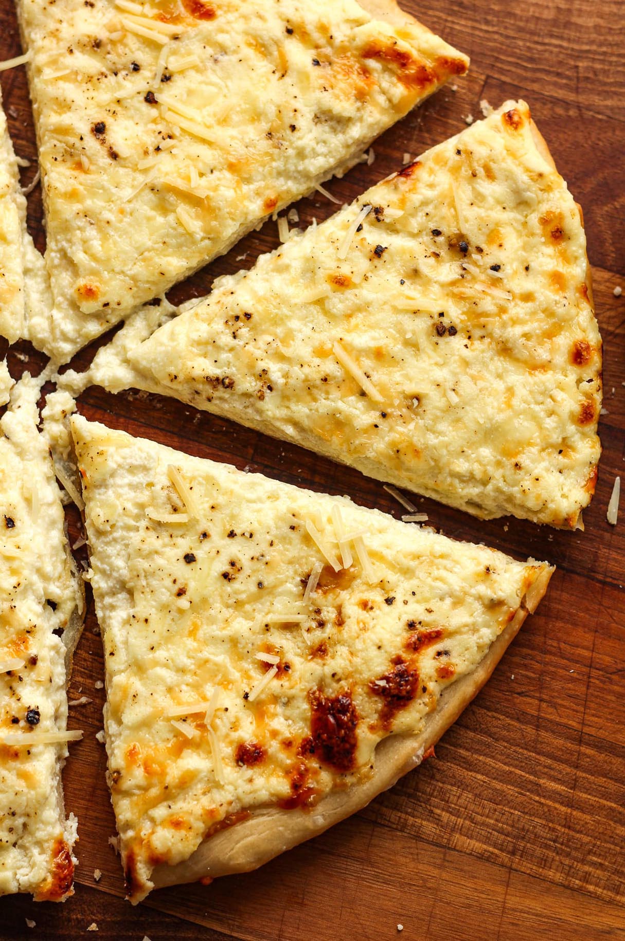 Try to Make Homemade Three Cheese Pizza Recipe