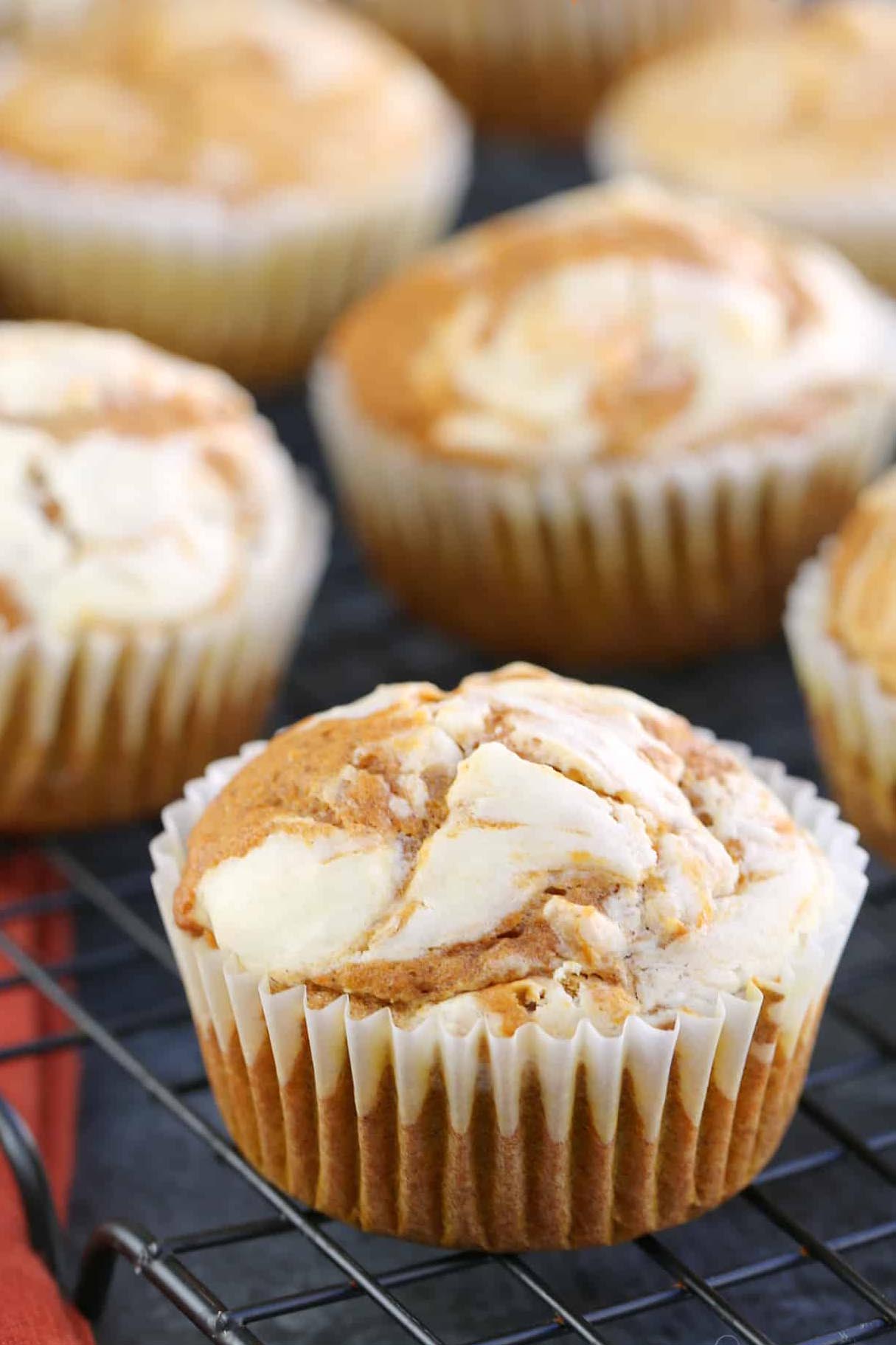 Pumpkin Spice Cream Cheese Muffins