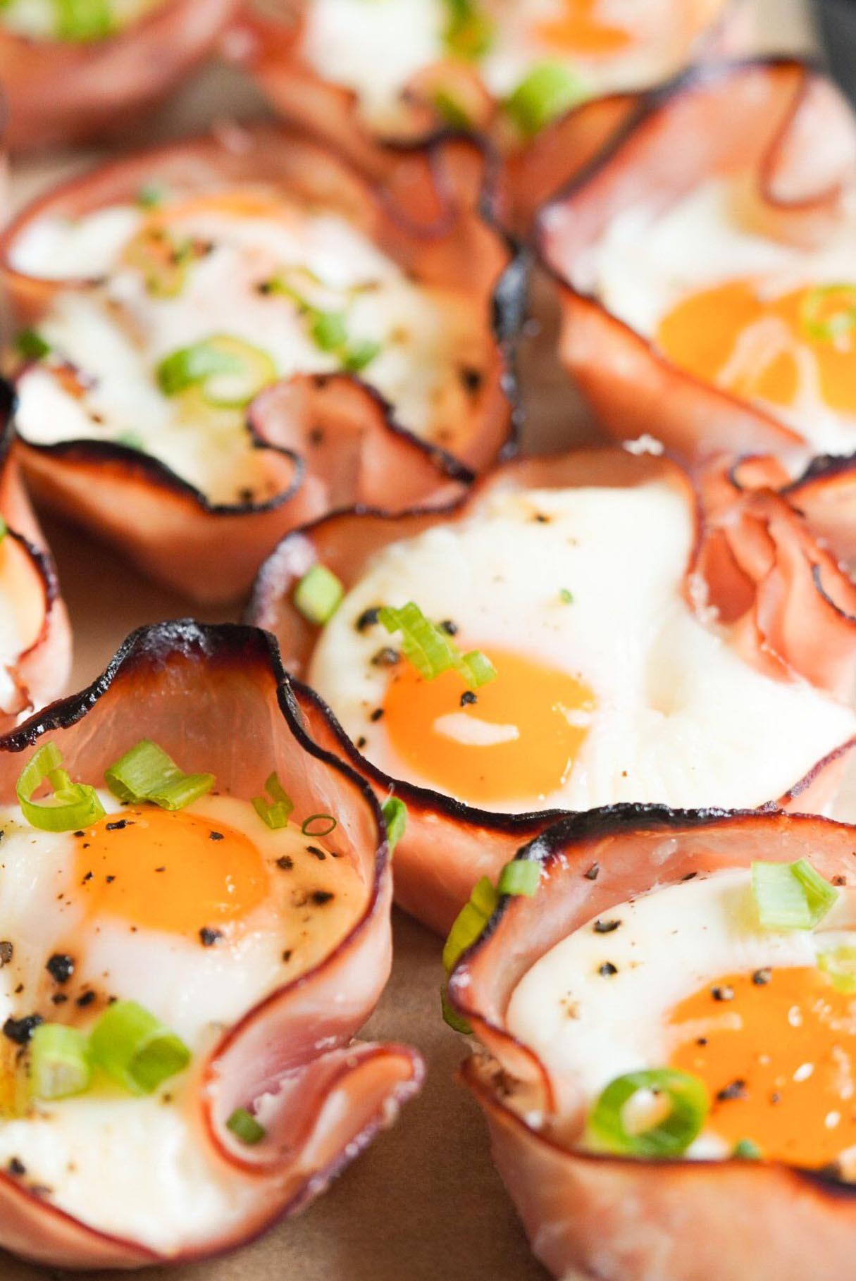 Super Easy Ham and Egg Cups
