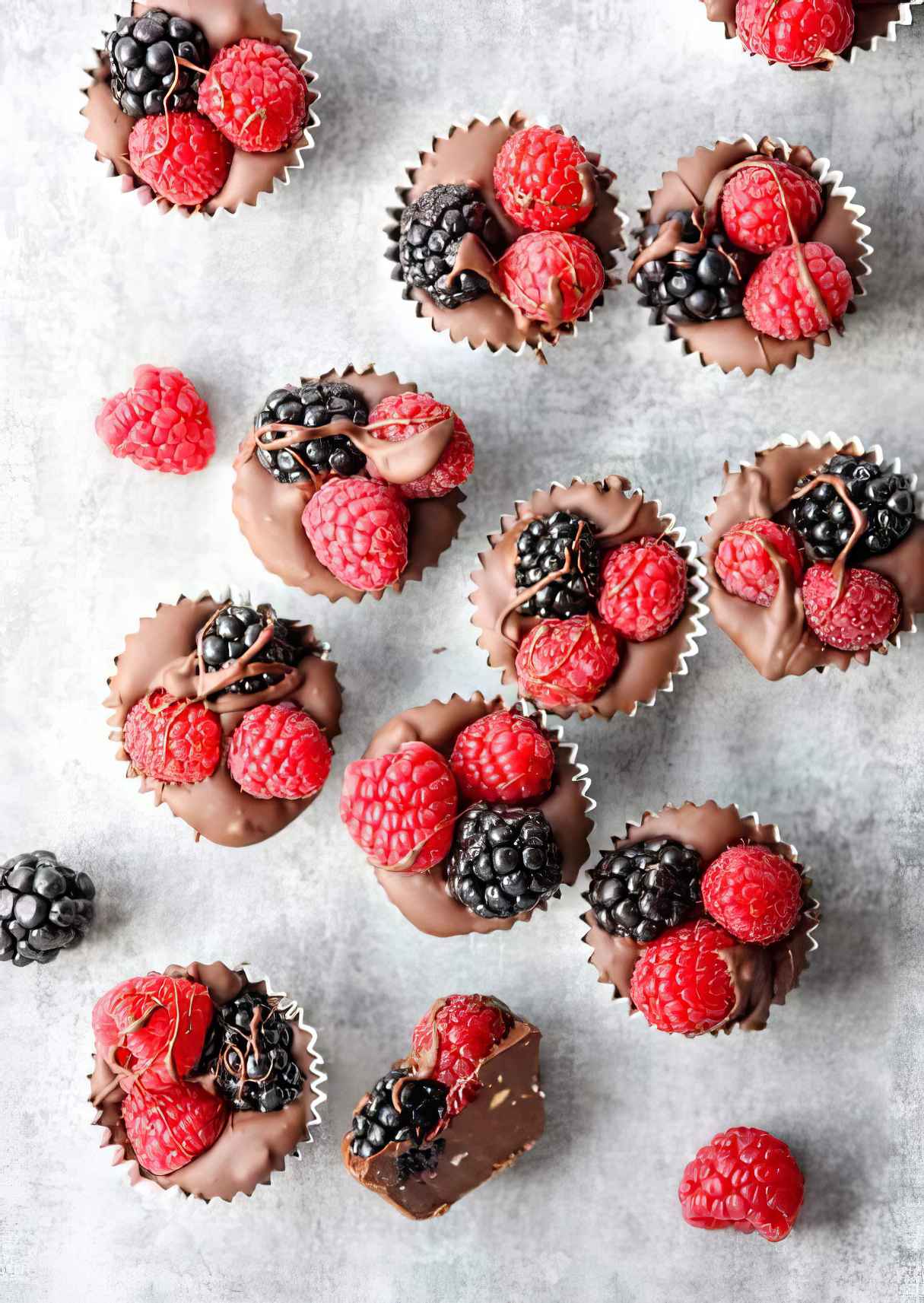 Chocolate Berry Cups