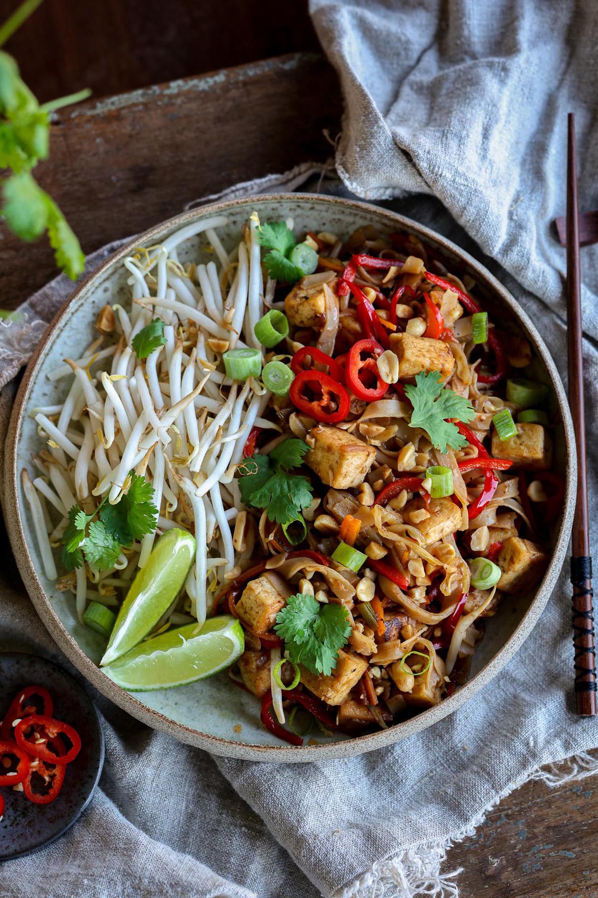 The Easiest Vegan Pad Thai